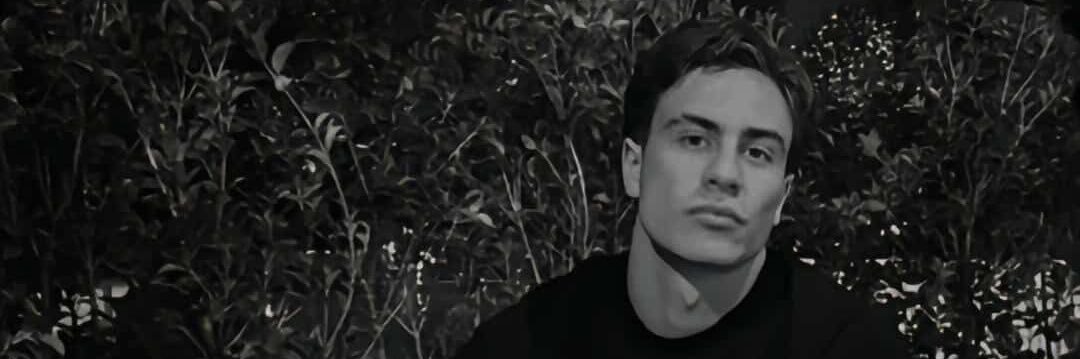 cwrvll's profile banner image