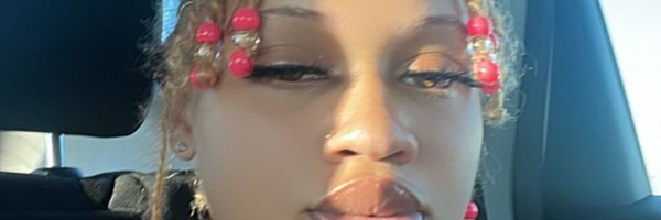 pretty430636 Profile Banner