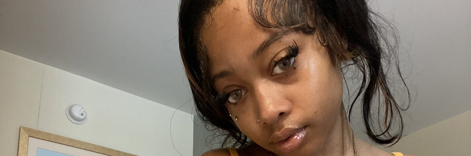 prettygal195's profile banner image