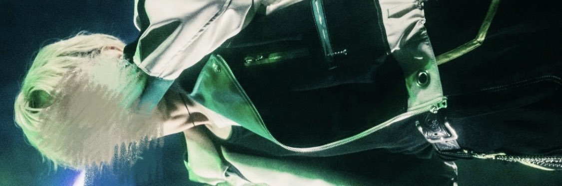 𝐾 banner
