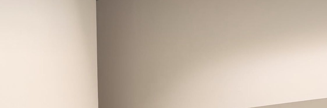 uernee's profile banner image