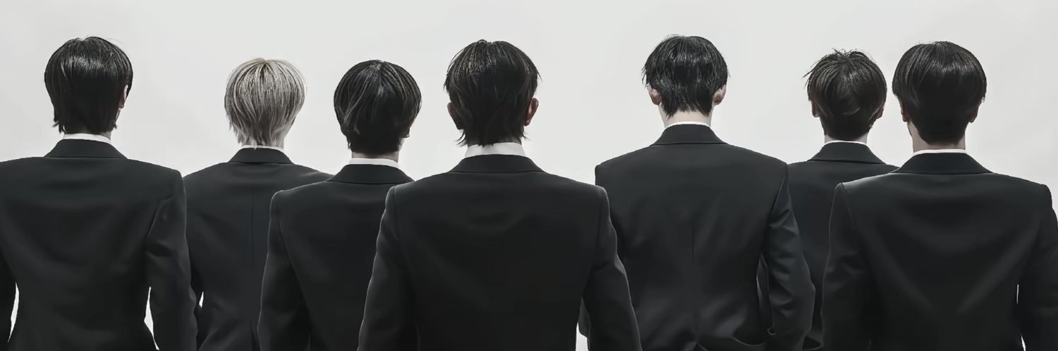 _ilirees's profile banner image
