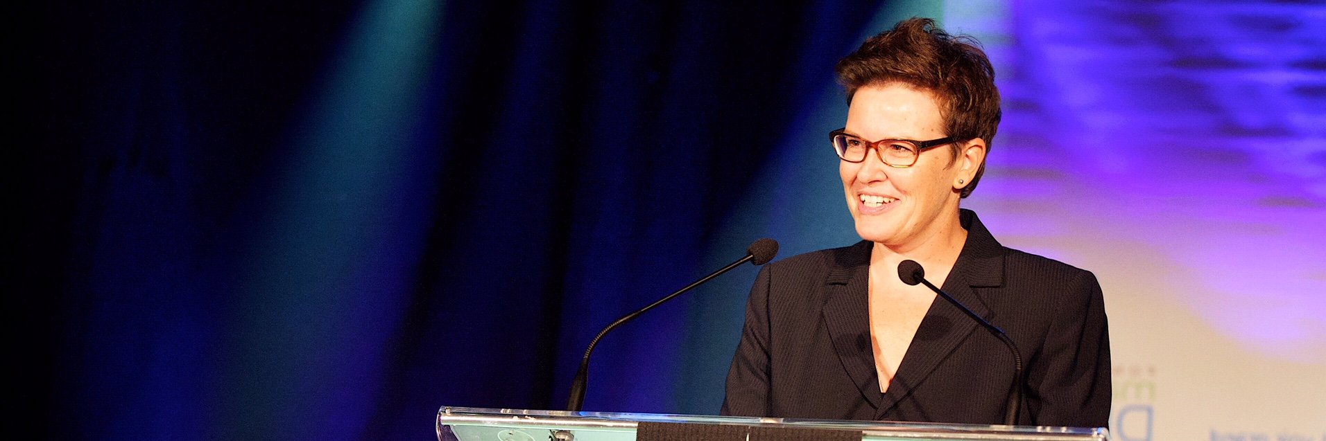 Paule Genest, APR banner