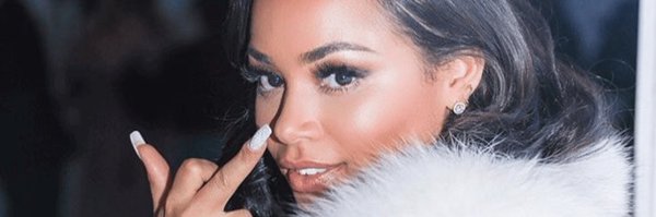 salllyee Profile Banner