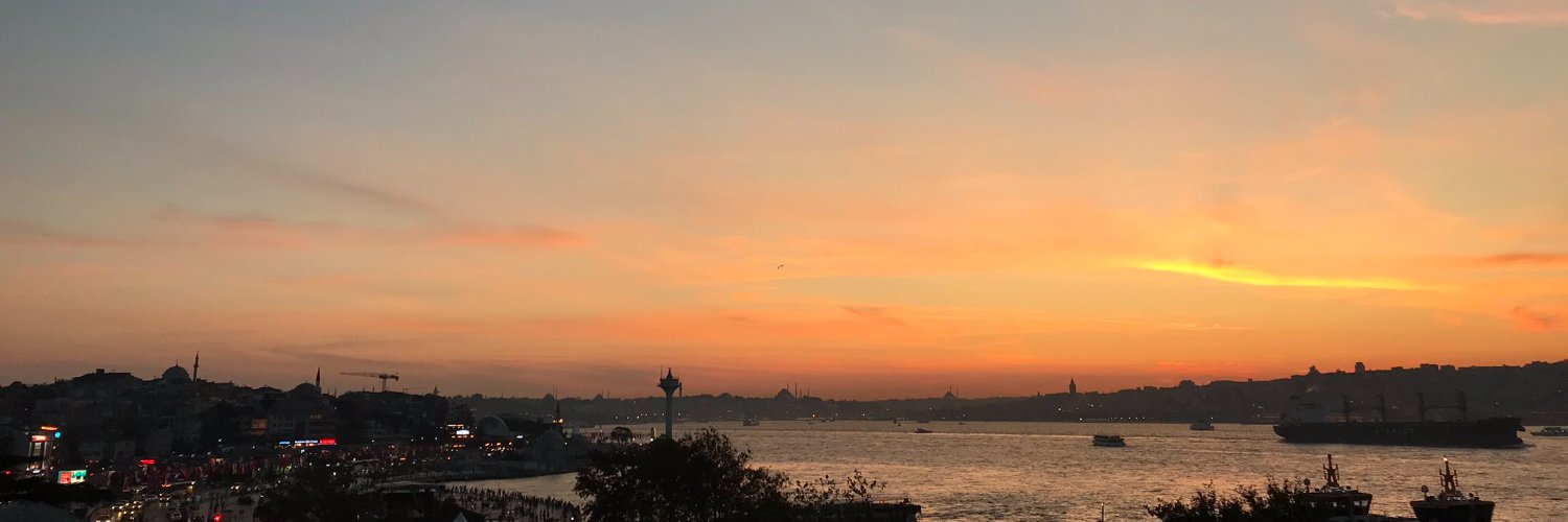 ynrdag's profile banner image