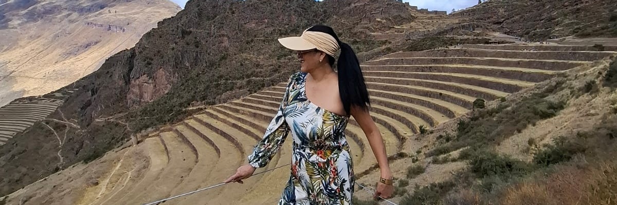 erikaabun's profile banner image