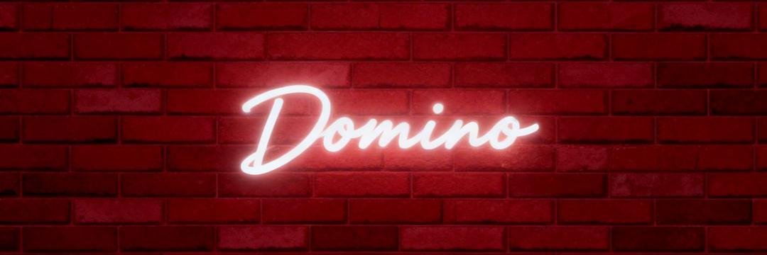Domino banner