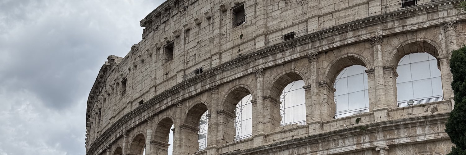 loudisanto_'s profile banner image