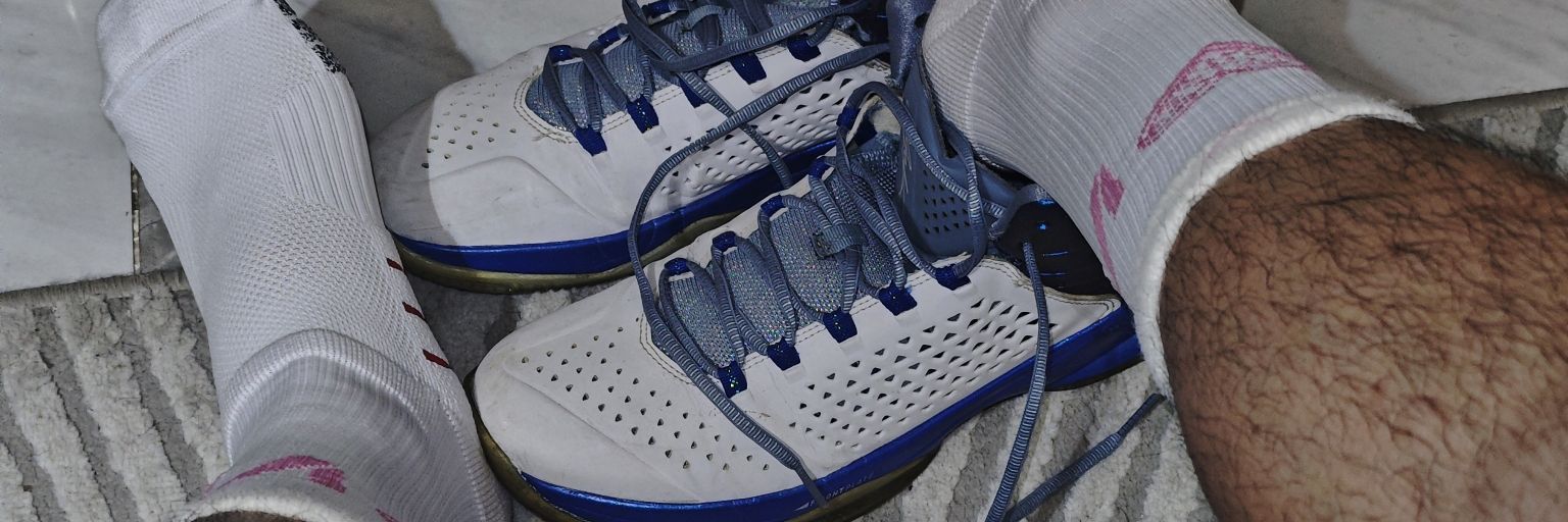 有人说我啃老 banner