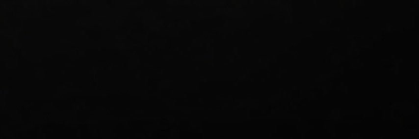 G banner