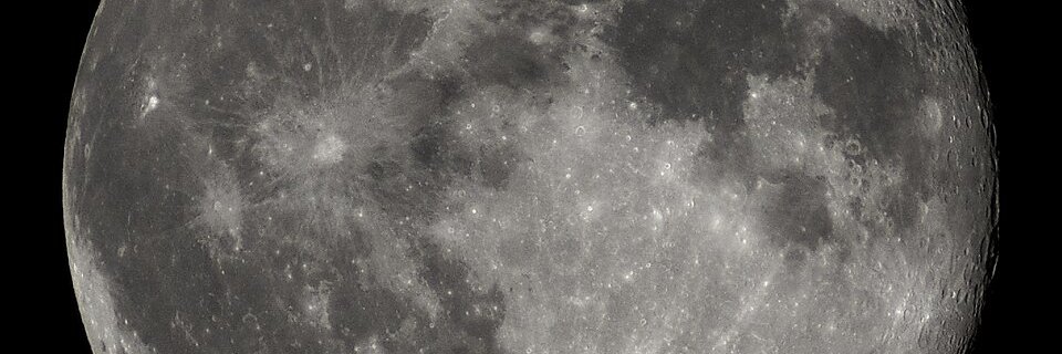 IUzu9n's profile banner image