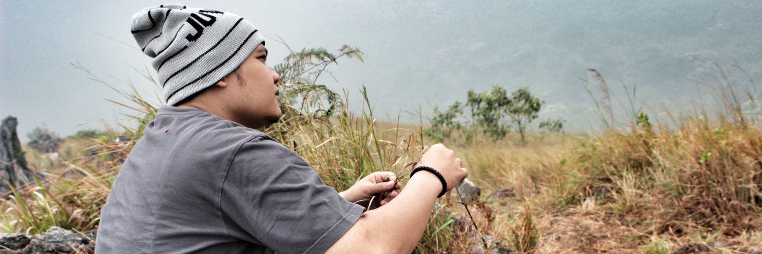 rioth52's profile banner image