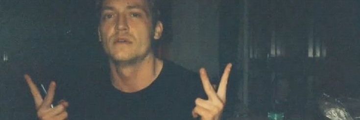 N banner