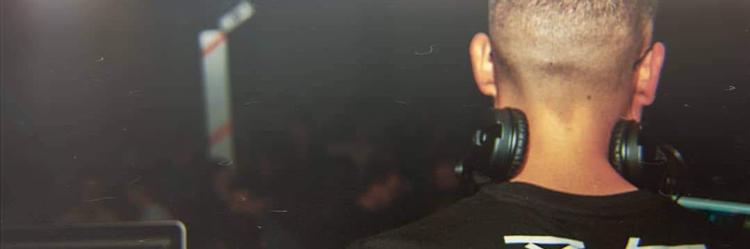 nelsonvarro's profile banner image
