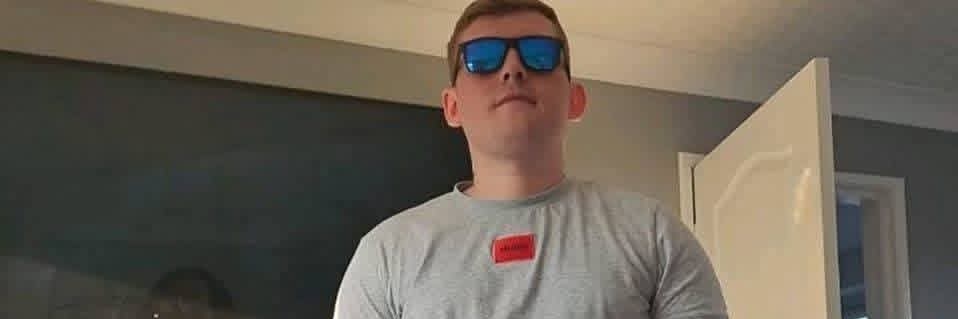 master Louie 👑 banner