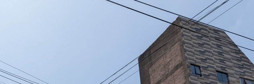 V banner