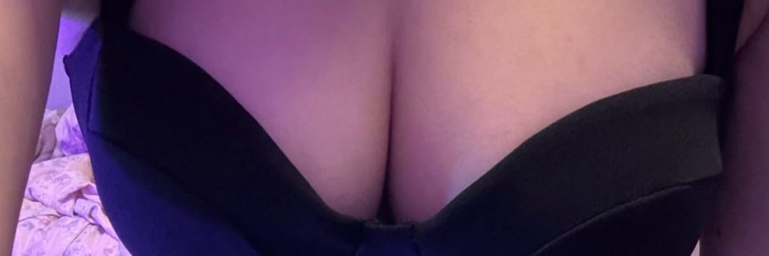 LisaTom671574's profile banner image