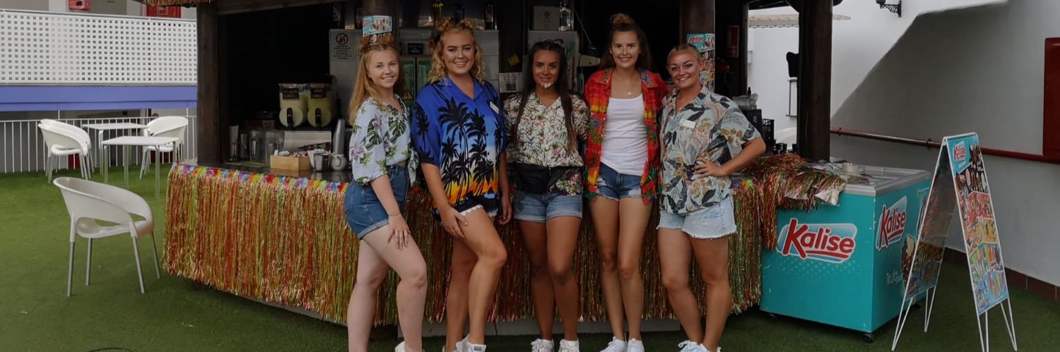 imogen_cairns_'s profile banner image
