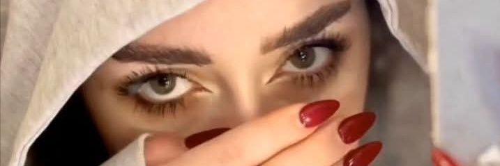 layla banner