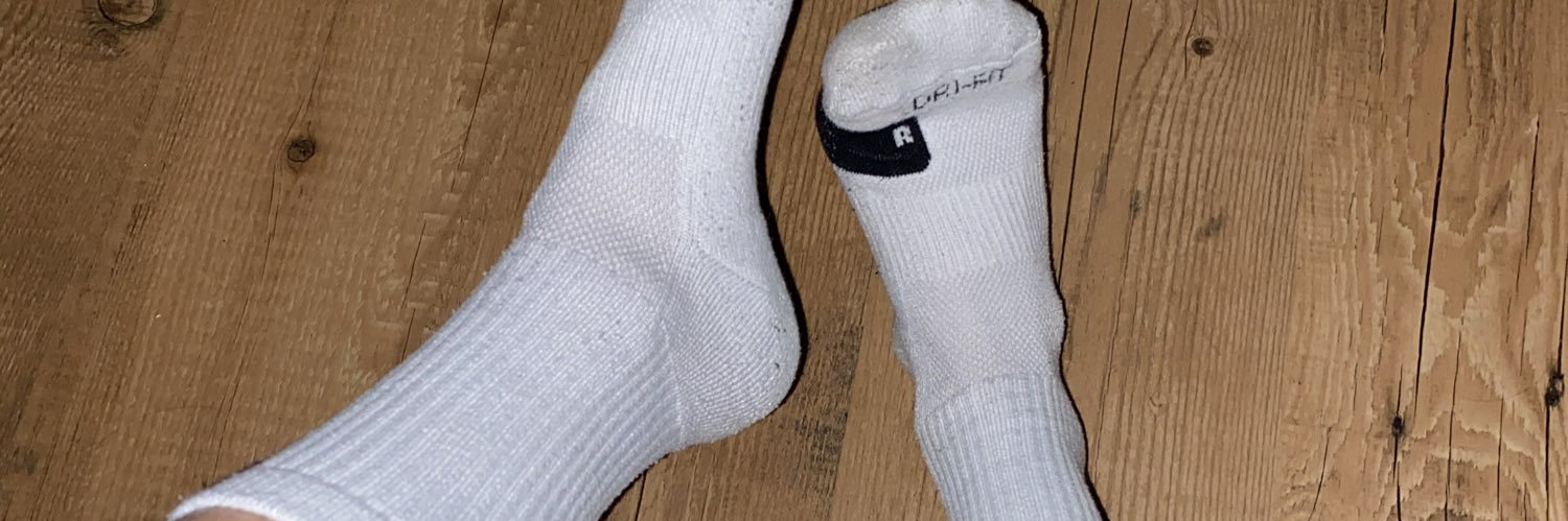 留學奶狗弟🐶🇨🇦🍁 banner