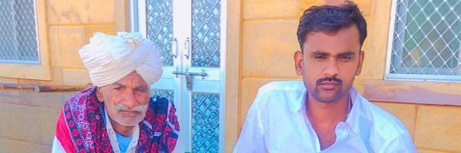 𝑴𝒐𝒎𝒊𝒏 banner