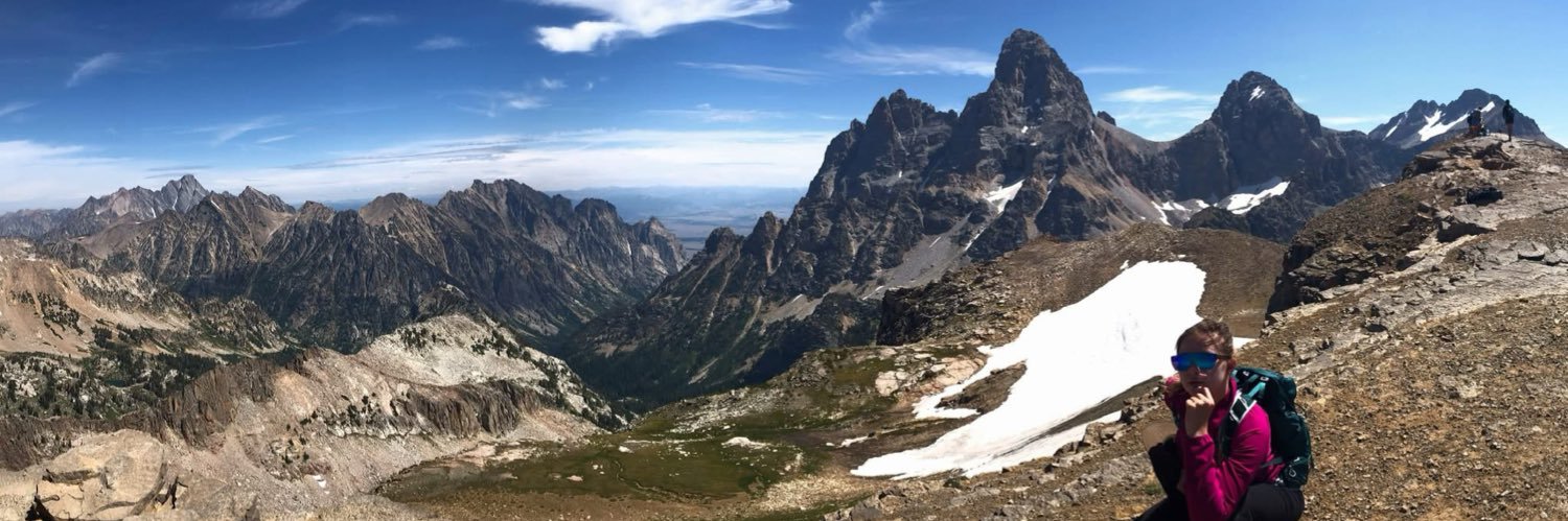 eLLa vOLyn3ts banner