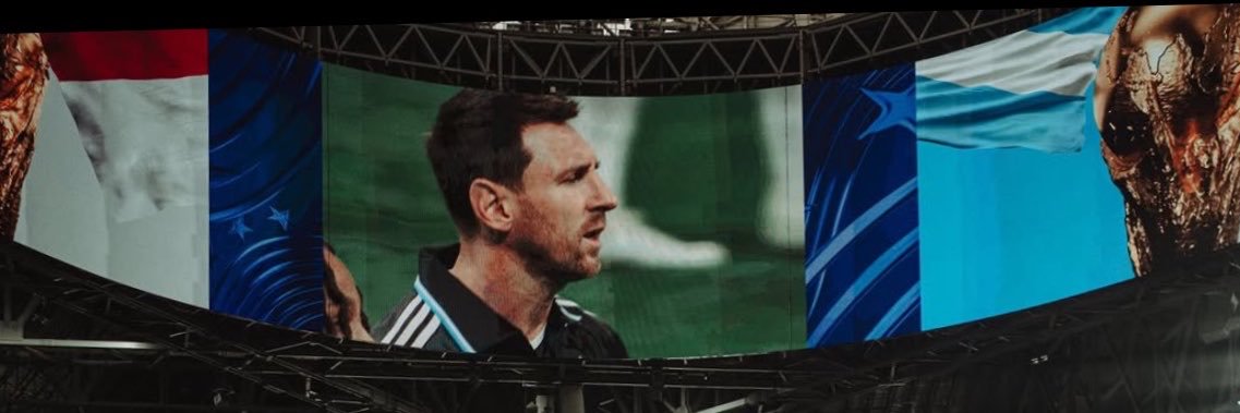 Raouff08's profile banner image