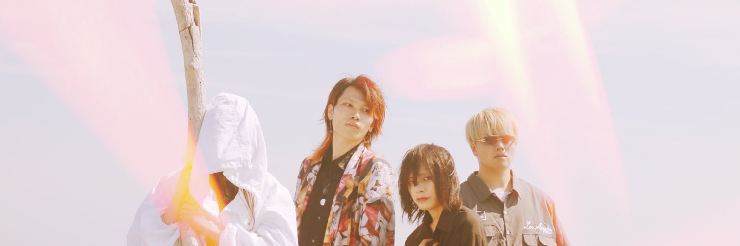 utsubanka's profile banner image