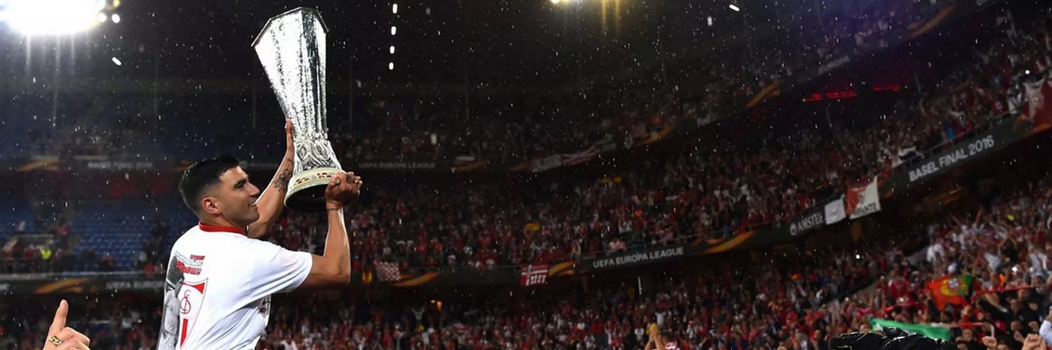 The King 👑 banner