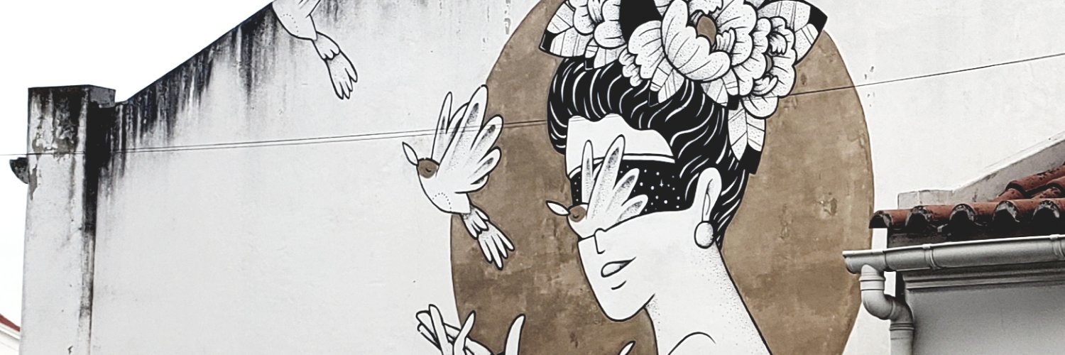 MelanieMo's profile banner image
