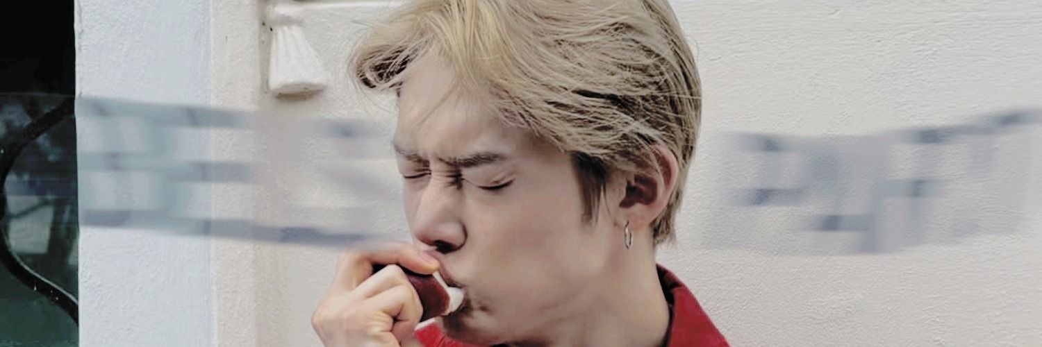 hazeljjun's profile banner image