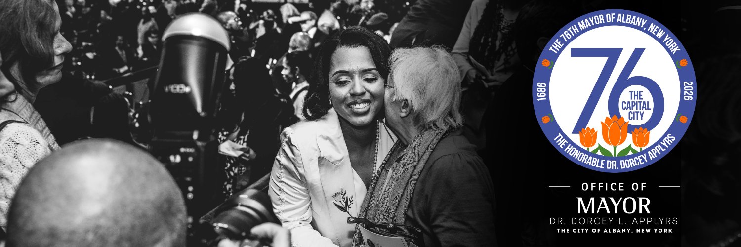 Mayor Dr. Dorcey L. Applyrs banner