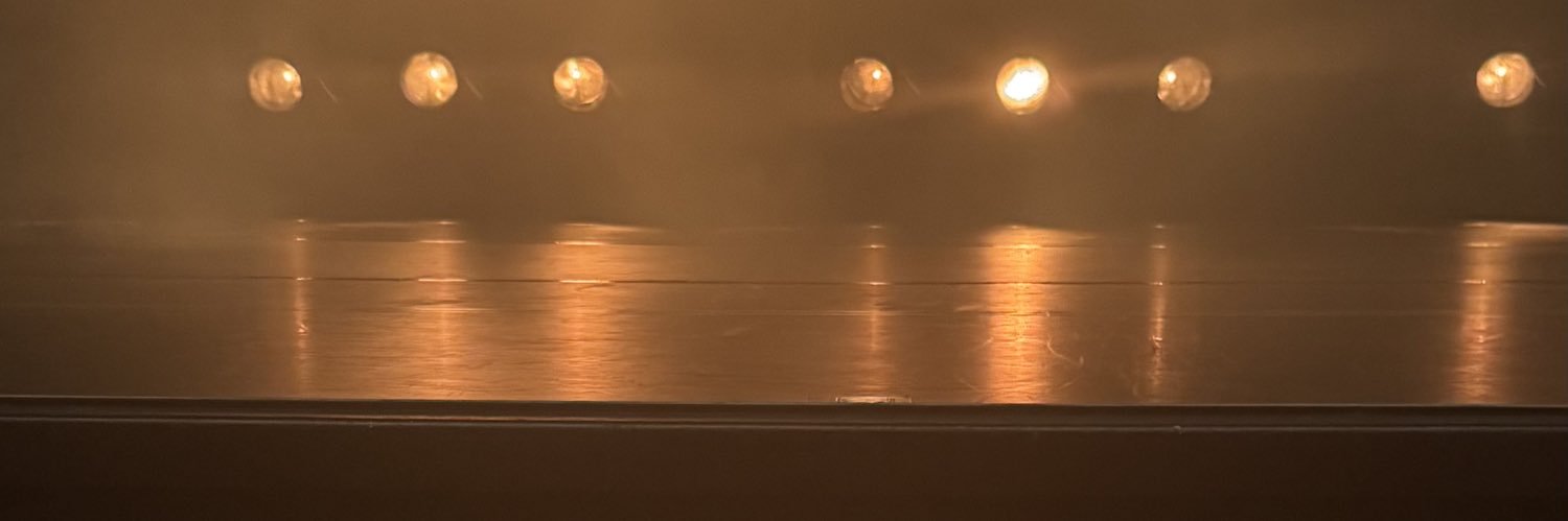 𝑌 banner