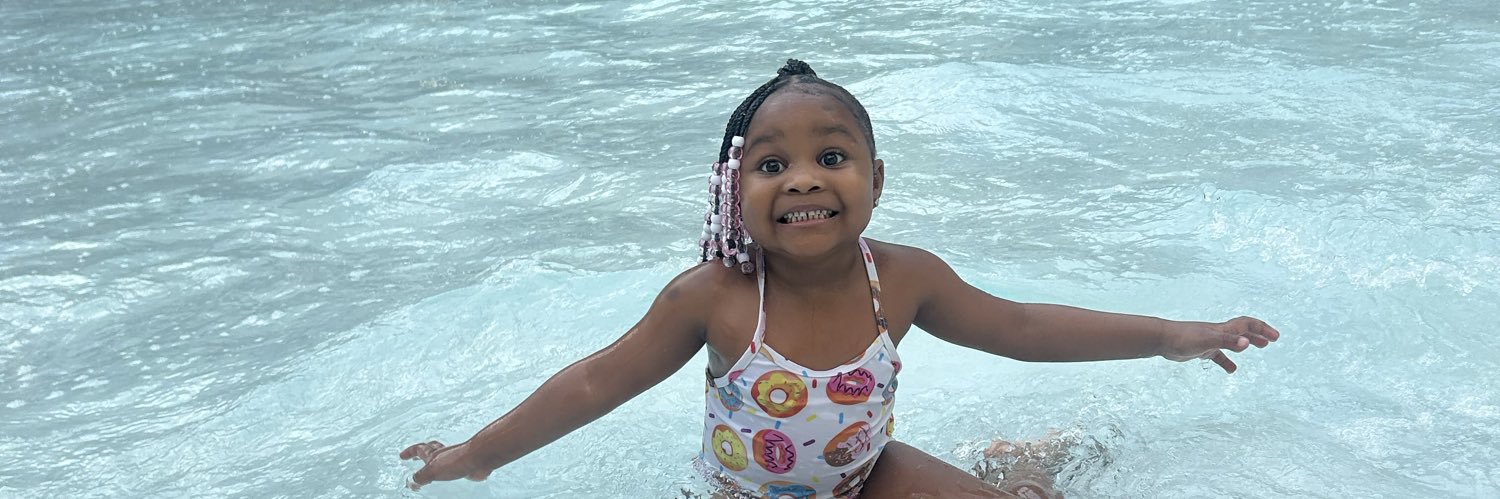 Raven🌺🫧 banner