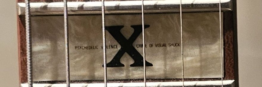 家出ギタリスト banner