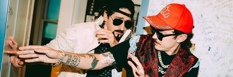 ∘ banner