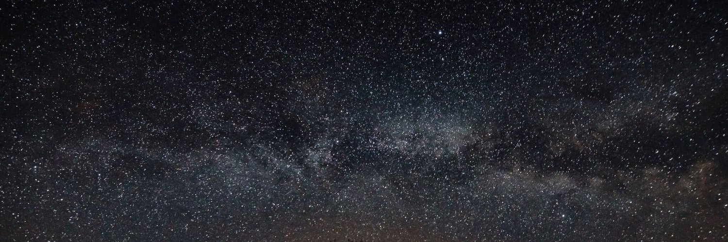 tade_q's profile banner image
