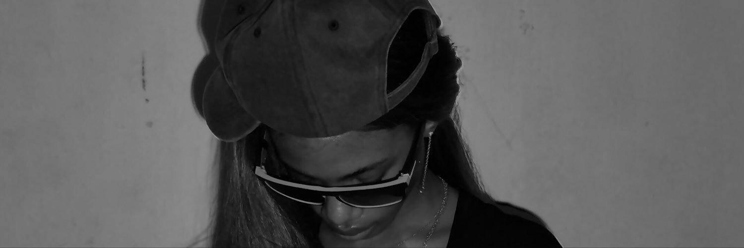 Helloastra_'s profile banner image
