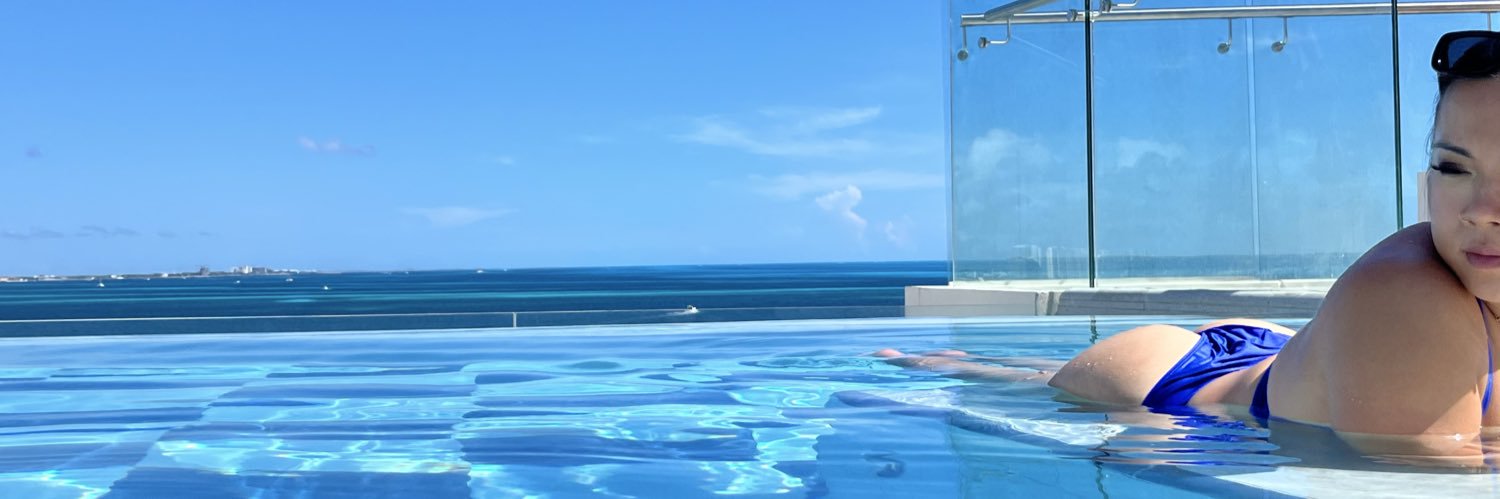 HR_Viv's profile banner image