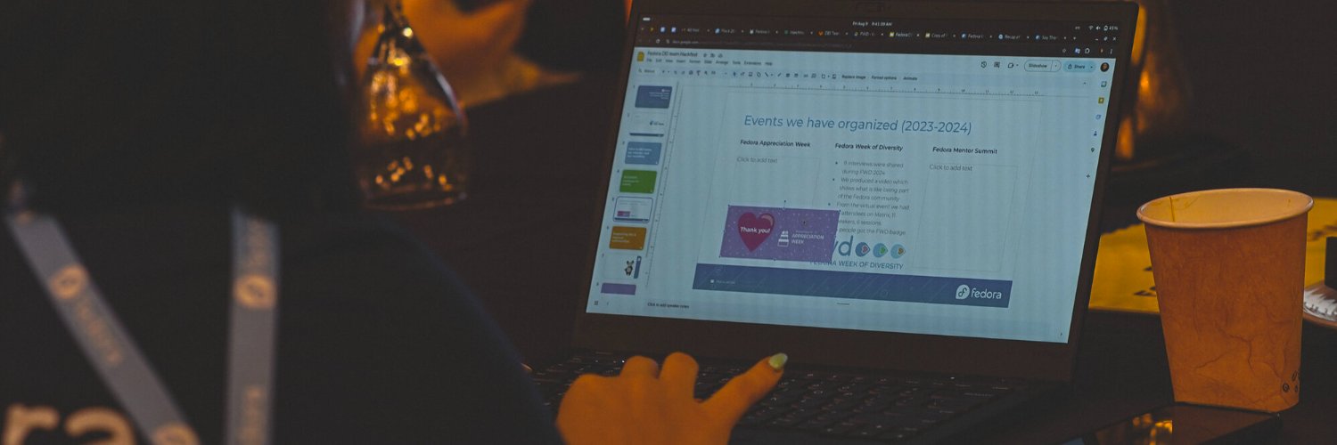 Jona Azizaj👩🏻‍💻 🥑 @jonatoni@mastodon.social banner