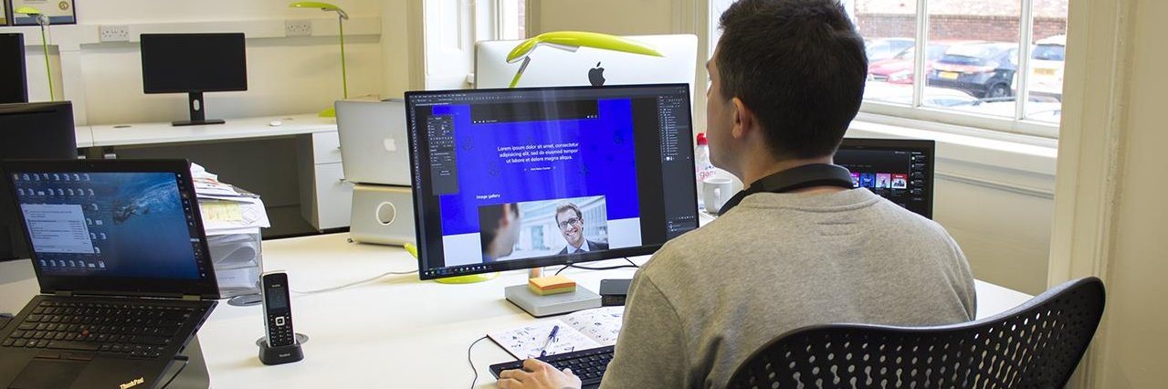 Simon Deighton banner