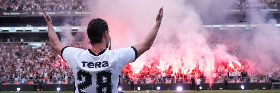 d9vlahovic's profile banner image
