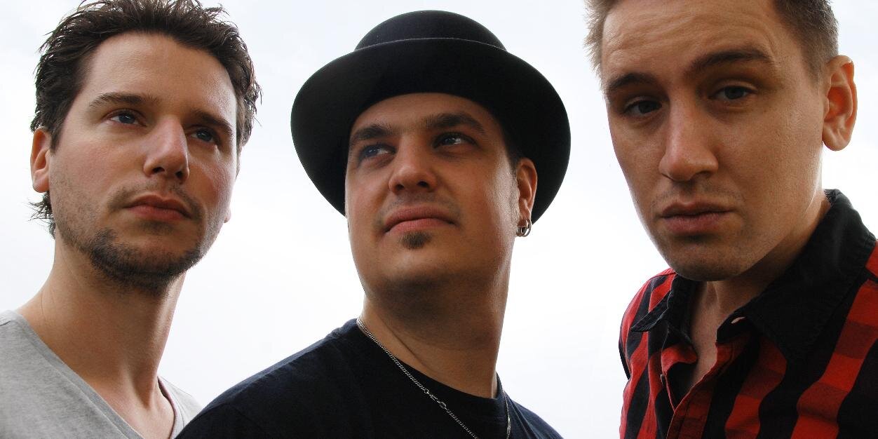 wiggband's profile banner image