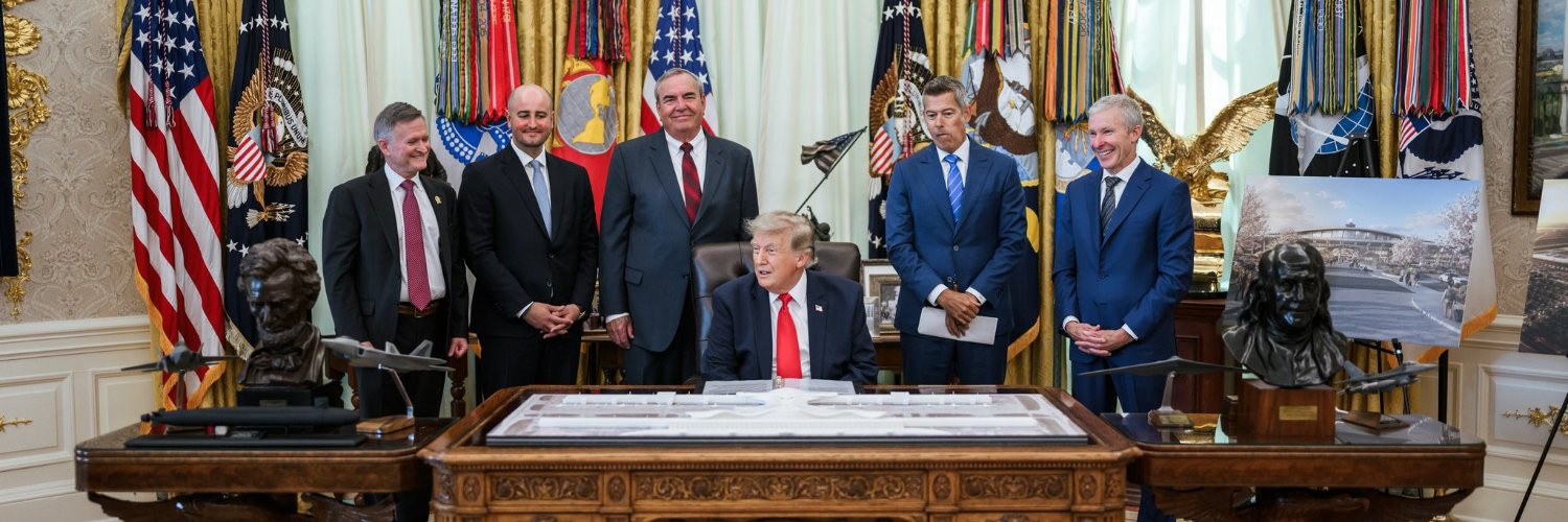 TrumpAccount47's profile banner image