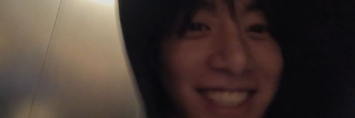 mari ᝰ banner