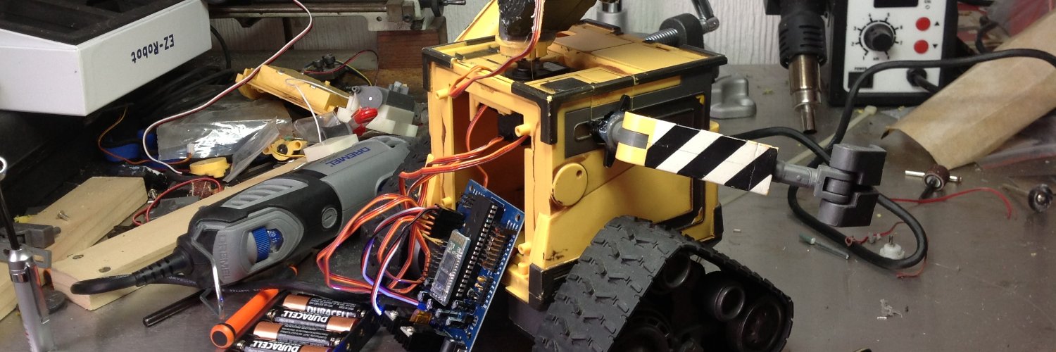 Leopoldo Ramírez M. banner