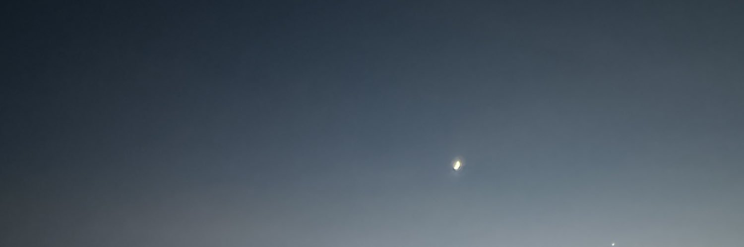 th4nksz's profile banner image