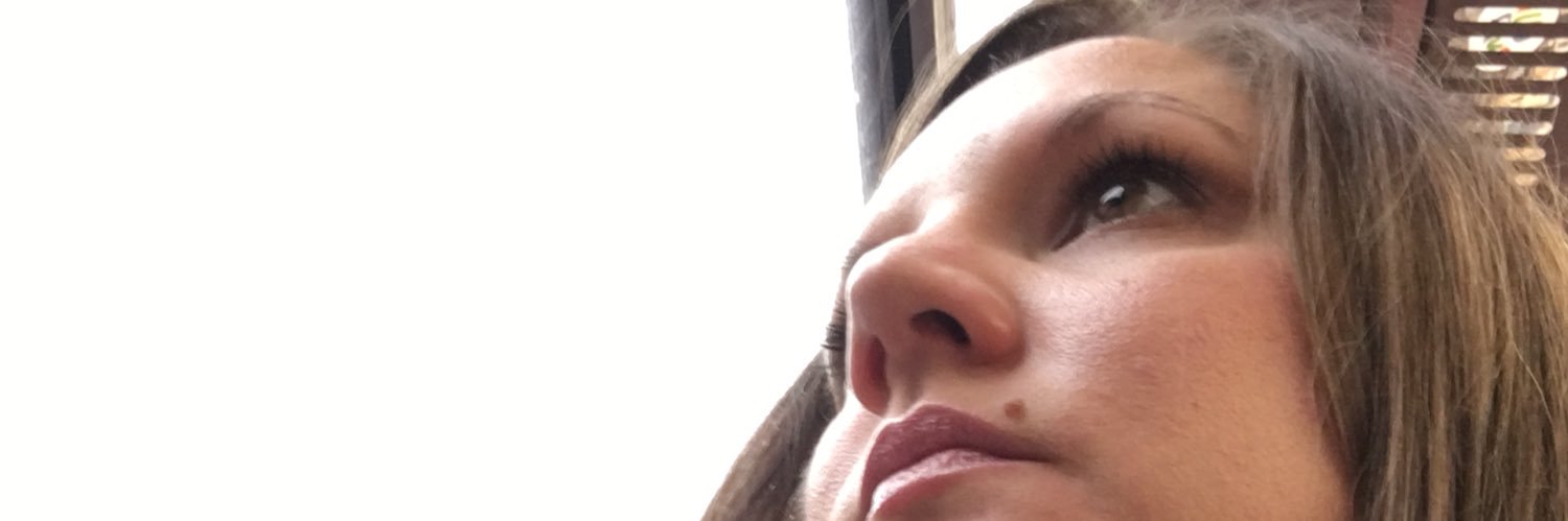 LauraFellover's profile banner image