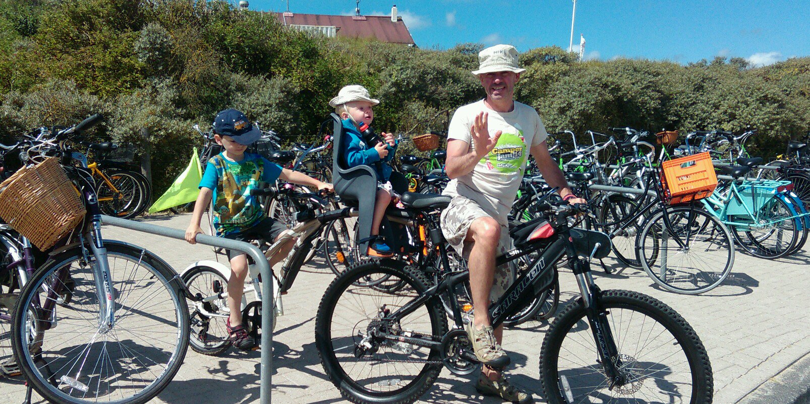 Caroline Hansford 🌼🚲♻️🧶🧵 banner