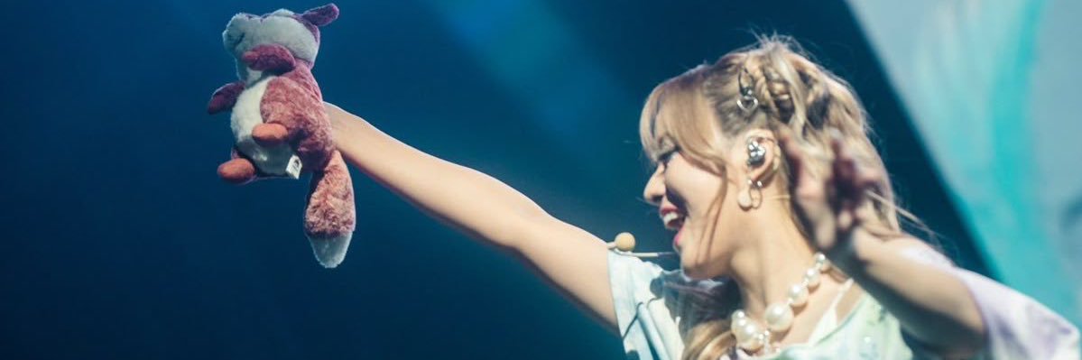 urara🐿🧡 banner